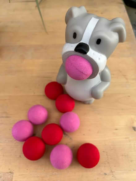 Photo of free Ball shooty toy thing (Wainscott ME3) #1