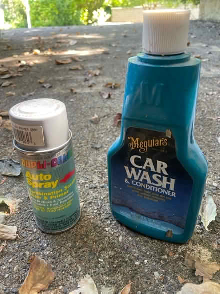 Photo of free Jack stands, items to protect car (Laurelhurst, 1 mi s of uvill.) #1