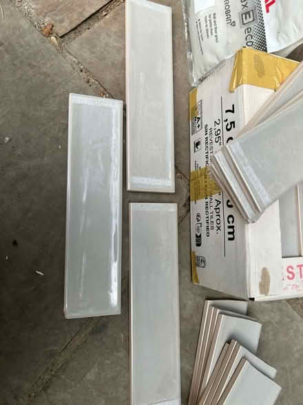 Photo of free Bathroom tiles & grout (Weybridge KT13) #2