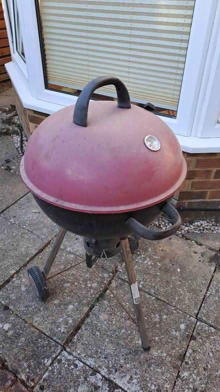 Photo of free BBQ (Winkfield Row RG42) #1
