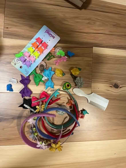 Photo of free Child’s hair accessories (Rio Grande/Candelaria) #1