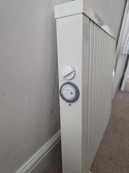 Photo of free Electric radiator (Eastrop, Basingstoke RG21) #2