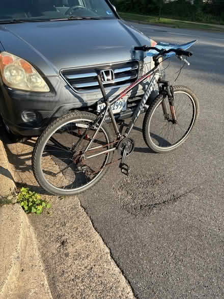Photo of free Schwinn standpoint bike (Arlington - Clarendon) #3
