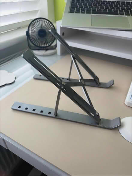 Photo of Laptop stand (BN16 3NH) #2