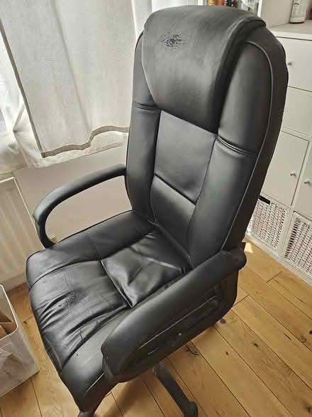 Photo of free Big and Tall Office Chair, Black (N22 5RH) #2