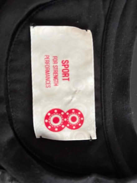 Photo of free 8 Sport Black T-shirt, S-M, Italy (Union Street, Borough SE1) #2