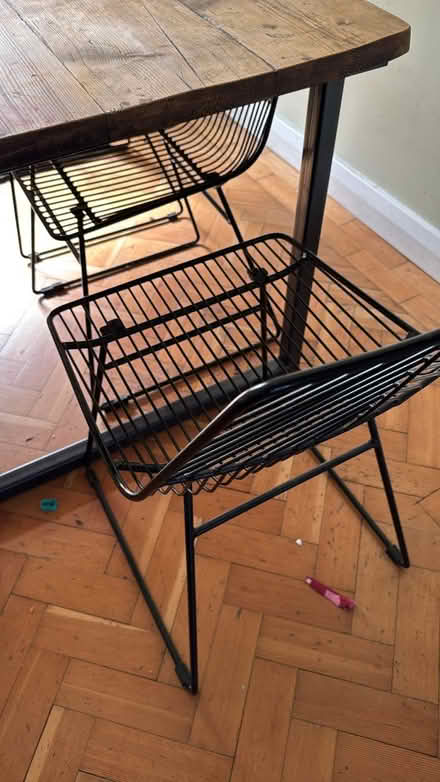 Photo of free Dining table and chairs (Sutton and Carshalton SM5) #2