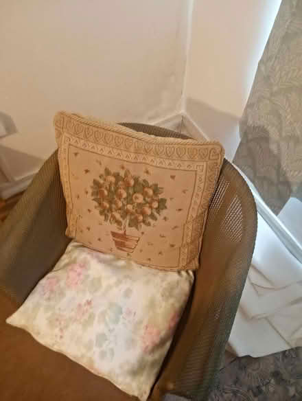 Photo of free Small wicker chair (Ta219ep) #2