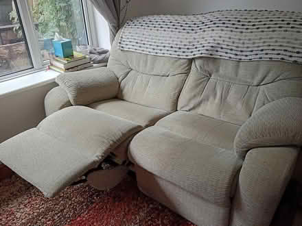 Photo of free Recliner sofa (Barnacres Road HP3) #1