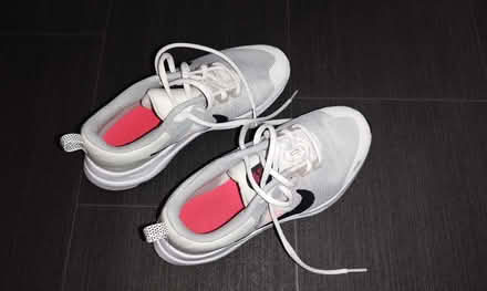 Photo of free Nike Trainers, 37, like new (Aldershot, GU12) #1