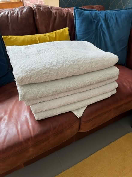 Photo of free Old bath towels x5 (Tunbridge Wells N. TN2) #1