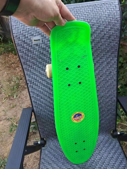 Photo of free Green skateboard (Se14 5rq) #1
