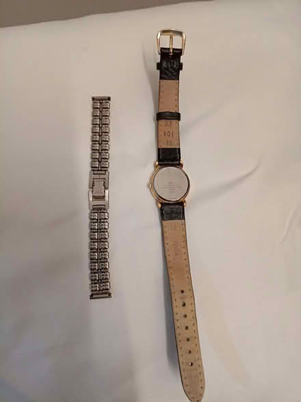 Photo of free Accurist watch, 25mm face, no glass, two straps (Boscombe BH5) #4
