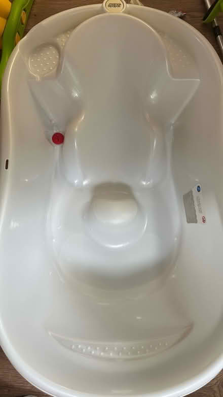 Photo of free Baby bath (Bathgate EH48) #1