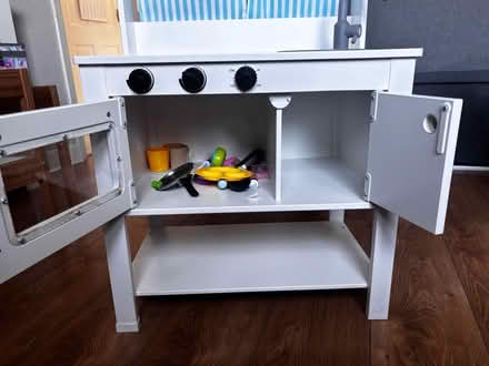 Photo of free kids toy kitchen (OL7 ashton under lyne) #2