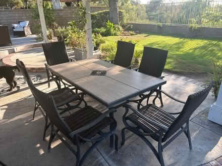Photo of free outdoor patio set (Valencia) #3