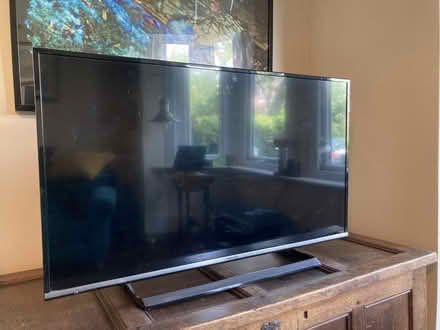 Photo of free 40" lcd tv (Aldersbrook E12) #1