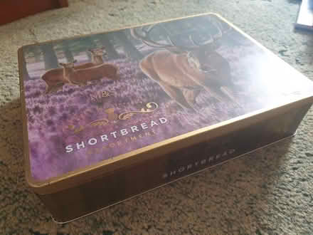 Photo of free Pretty empty tins (Woodside WD25) #2