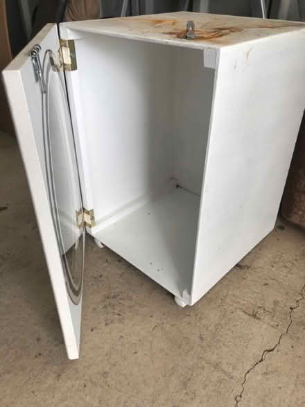 Photo of free Sturdy wooden box (Ravenshead NG15) #2