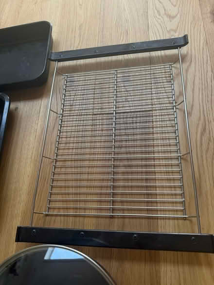 Photo of free Baking trays, assortments kitchen (Wood Green N22) #2