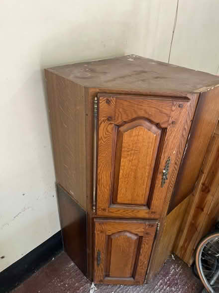 Photo of free Old kitchen cupboard (Bell Bar AL9) #3