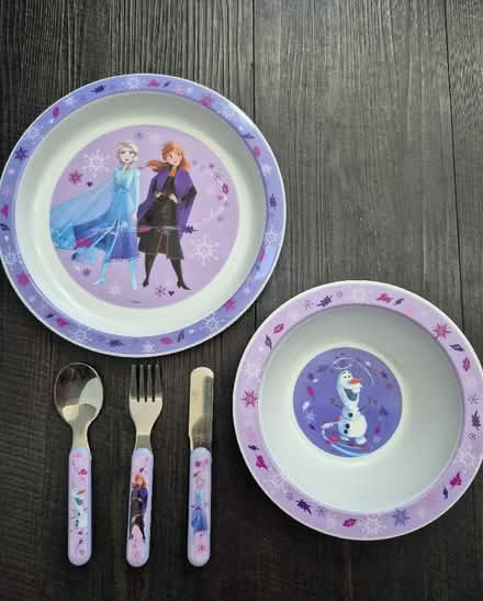 Photo of free Kids plastic plates/bowls/beakers & cutlery set (Ellenbrook M28) #3