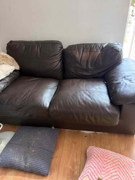 Photo of free A sofa (Springfield CM1) #1