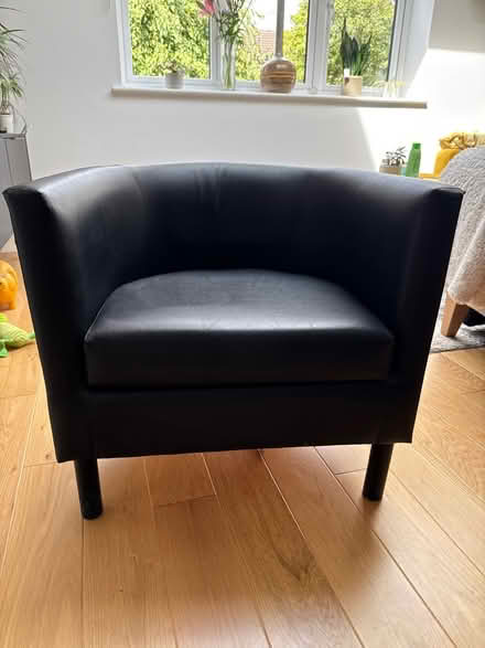 Photo of free Vinyl Tub Chair (CM1) #1