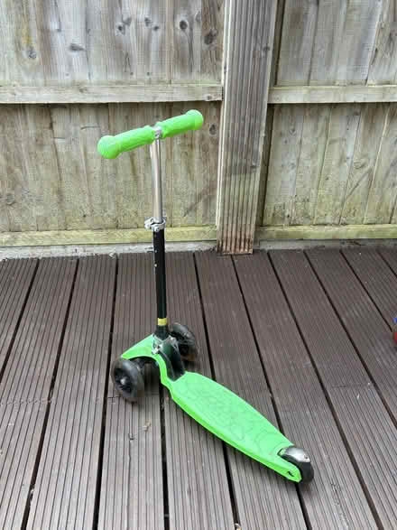 Photo of free Deluxe micro scooter age 5-11 (Great Hollands RG12) #1