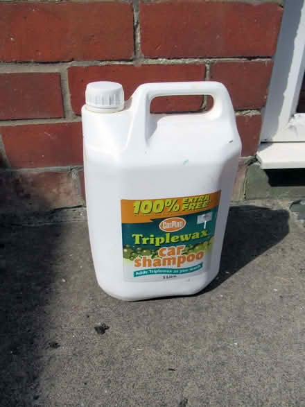 Photo of free Triple Wax Car Shampoo (Llandrindod LD1) #1