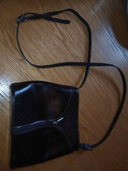 Photo of free Brown leather handbag (Parkhead EH11) #1