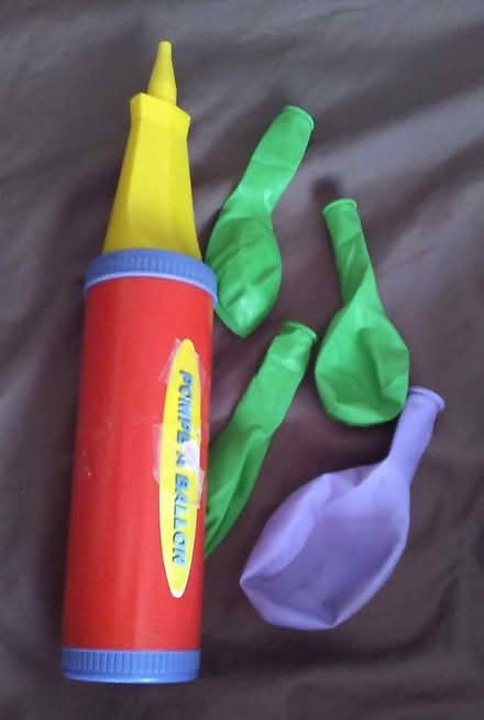 Photo of free Balloon Pump with Balloons (Oakland) #2