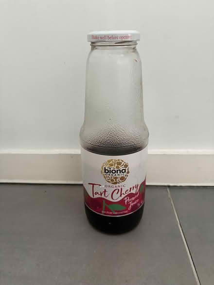 Photo of free Set of 5 1 litre glass bottles (Union Street, Borough SE1) #3