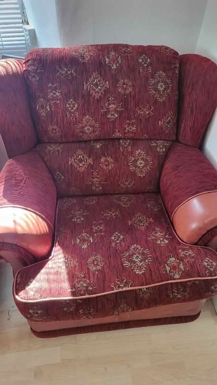 Photo of free Tetdrad sofas and chairs (Wray LA2) #1