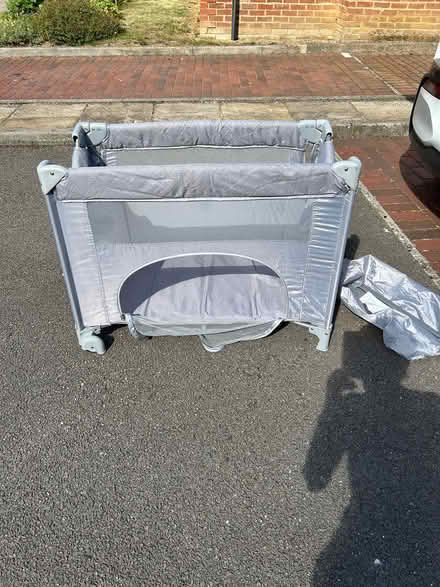 Photo of free By side of bed newborn cot (Harpenden AL5) #2