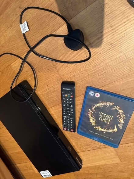 Photo of free Samsung Blu-Ray dvd player (Hemel Hempstead HP2) #2