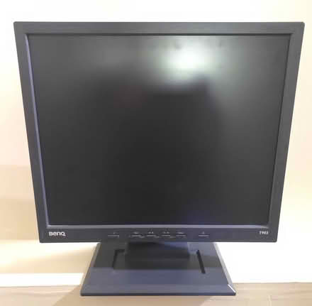 Photo of free 19" BenQ Square LCD Monitor DVI VGA (K2K2N7) #1