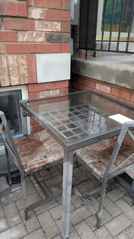 Photo of free Porch pickup- table+ 2 chairs (Cam Fella Ln/ Eastern Avenue.) #1