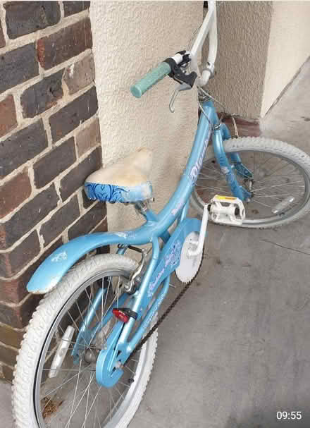 Photo of free Girl's Bicycle (Croydon CR0) #3