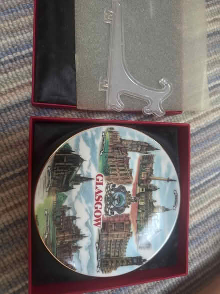 Photo of free New Glasgow commemorative plate (Ealing W13 W13) #1