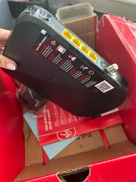 Photo of free Virgin media broadband box (Pennhill BH14) #1