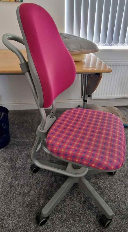Photo of free Kids swivel study chair (Moulsoe MK16) #1