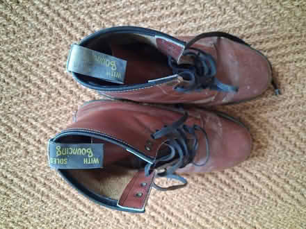 Photo of free DMs size 8 (Craig-y-don LL30) #2