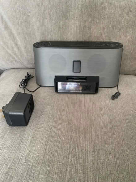 Photo of free SONY Dream Machine ICF-C1iPMK2 (BS165) #1