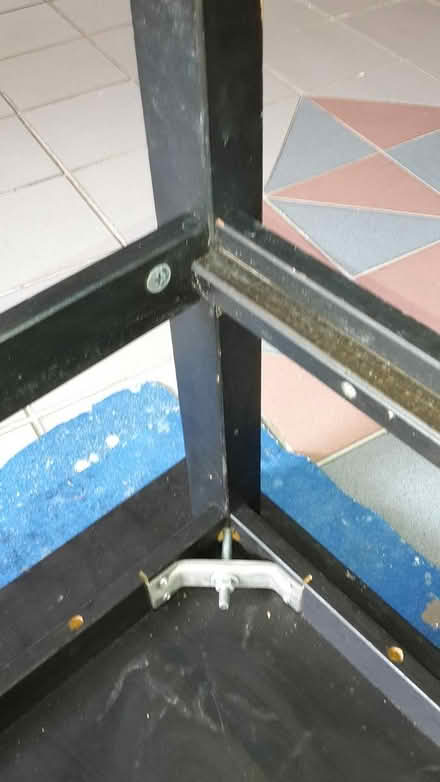 Photo of free Wooden Coffee Table (Queenstown, near MRT) #4