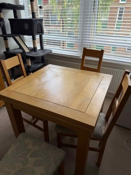 Photo of free Kitchen table and chairs (Lambeth SE11) #1
