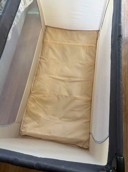 Photo of free Travel cot (AL3 St Albans) #3