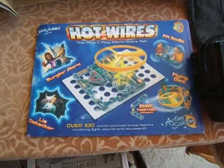Photo of free Live Wire Plug and Play electronics kit (Amersham HP6) #2