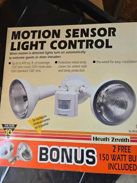 Photo of free Motion sensor lights (Howell) #1