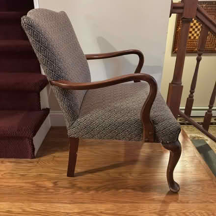 Photo of free Antique chair (Downingtown off 113) #3